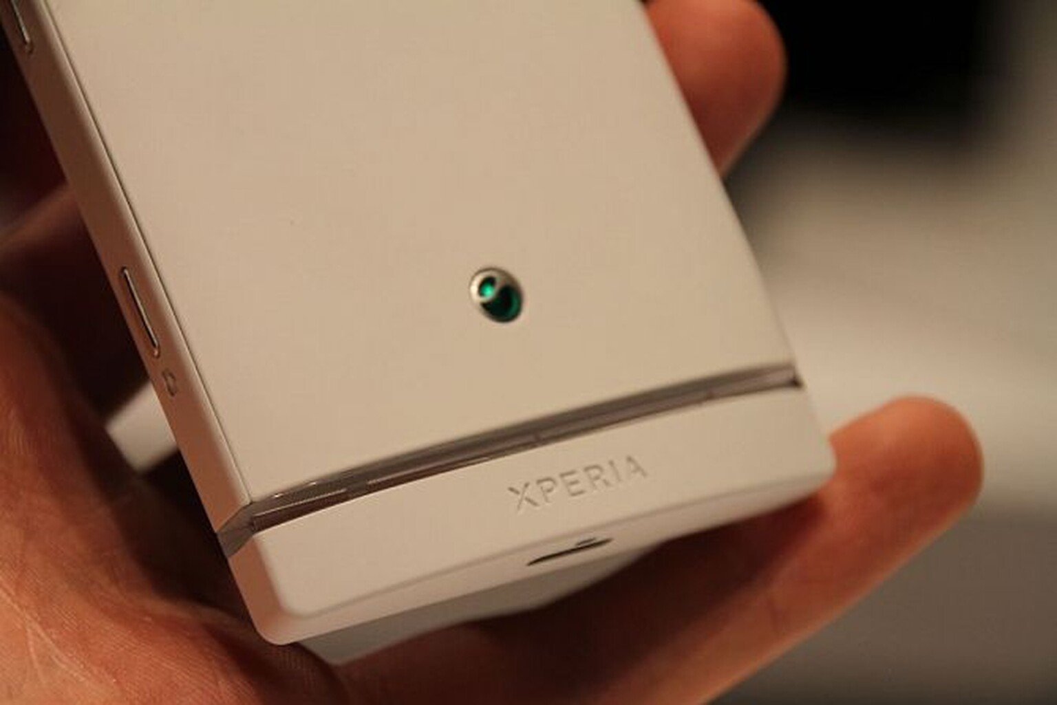 Sony Xperia S on Play.com: delayed