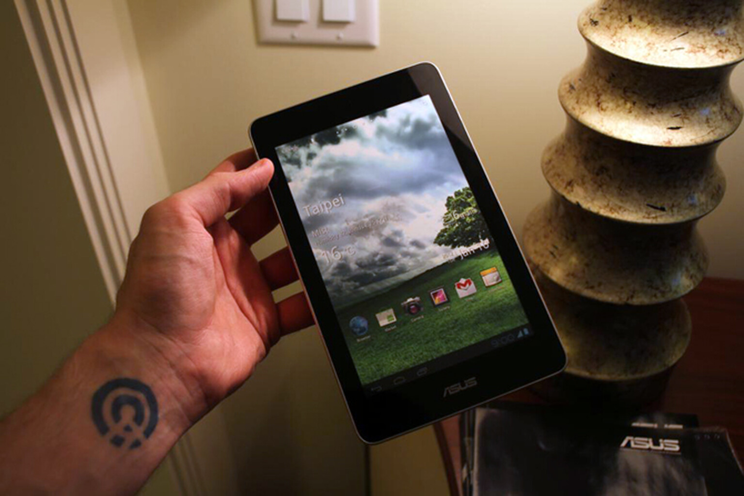 Asus MeMo Pad: Hands-on pictures with the $249 Tegra 3 tablet