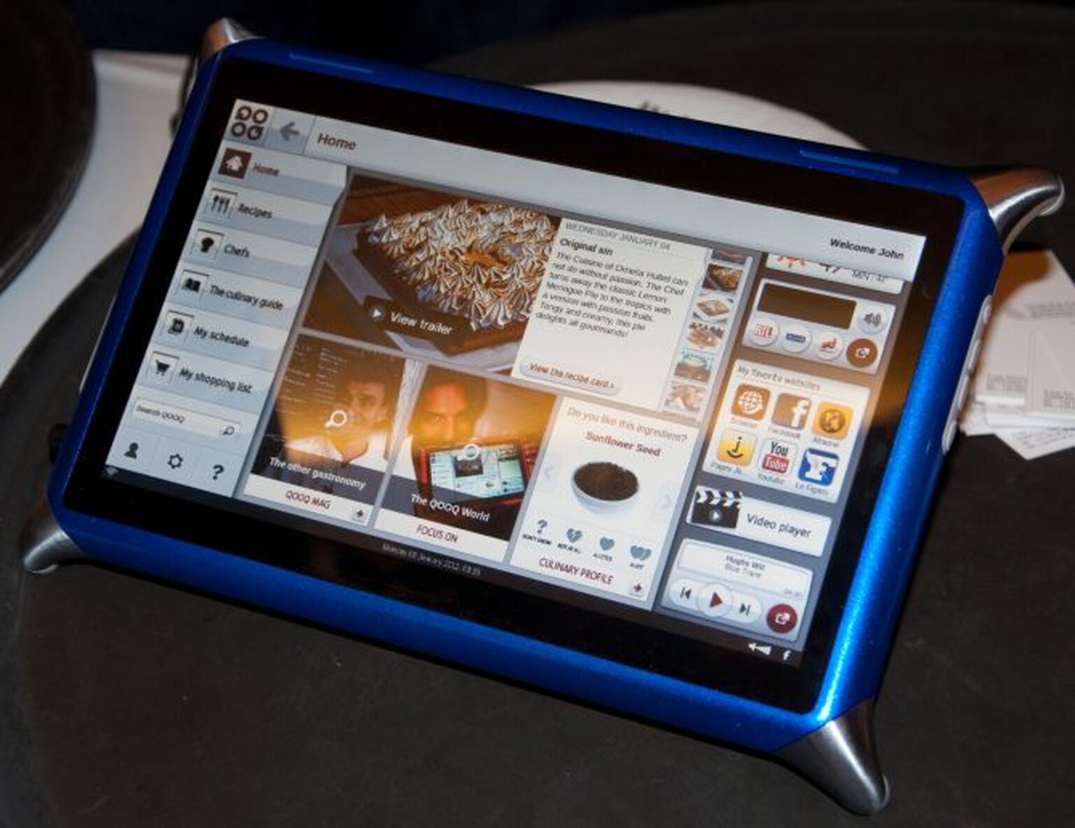 Kooky QOOQ: Linux-based cook’s tablet hands-on pictures