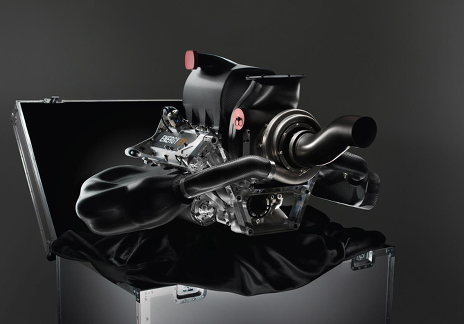Listen to Renault's 1.6-litre turbo F1 engine in action