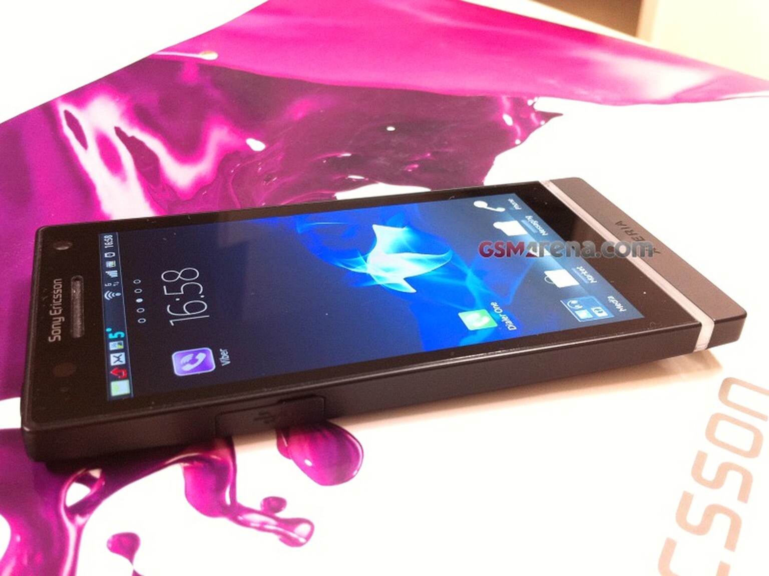 Sony Ericsson Nozomi gets its close up