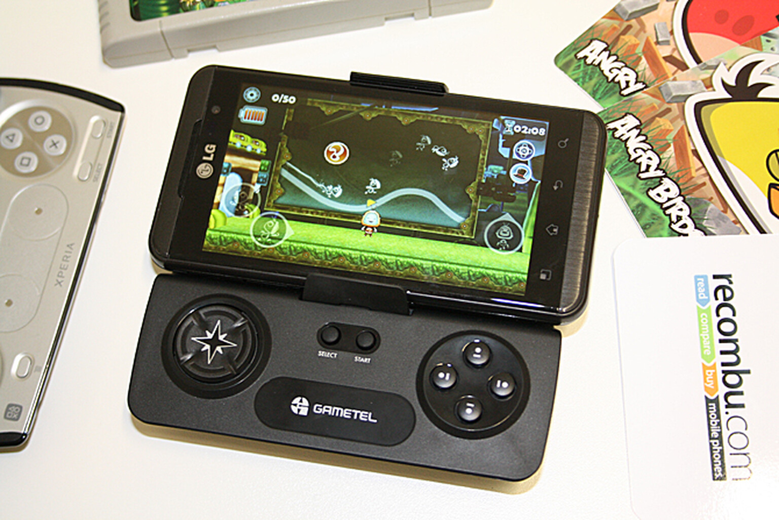 Gametel for Android hands-on: Turn any Android phone into an Xperia Play (sort of)