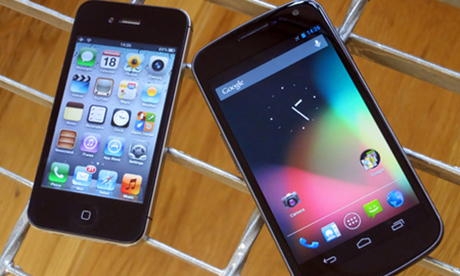 Samsung Galaxy Nexus (Jelly Bean) vs Apple iPhone 4S