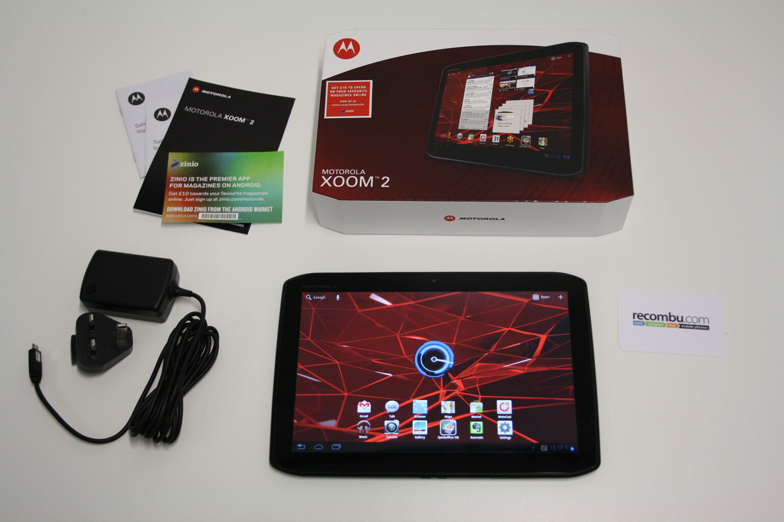 Motorola Xoom 2: What's in the box?