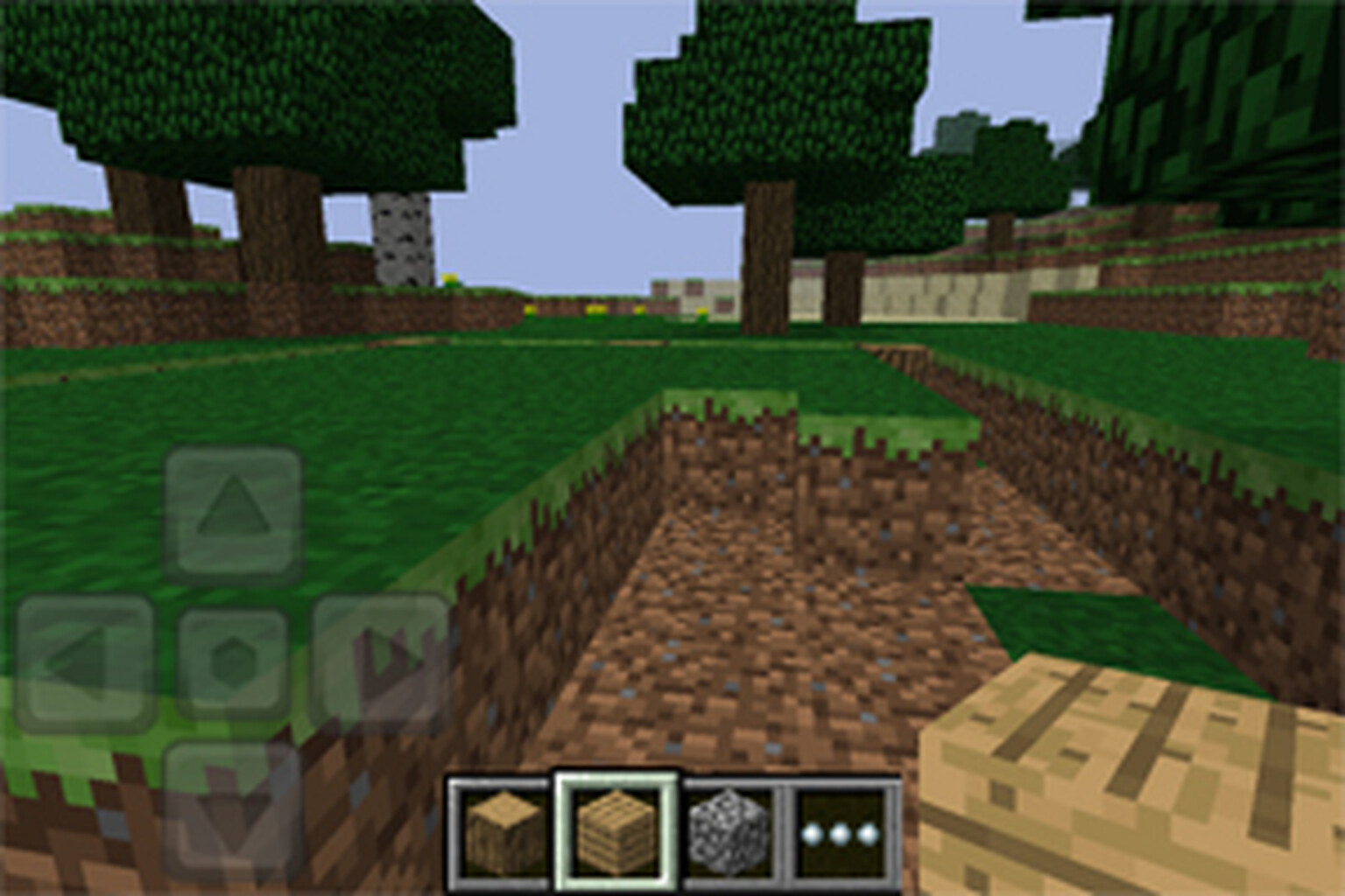 Minecraft Pocket Edition finally tunnels its way to iPhone and iPad