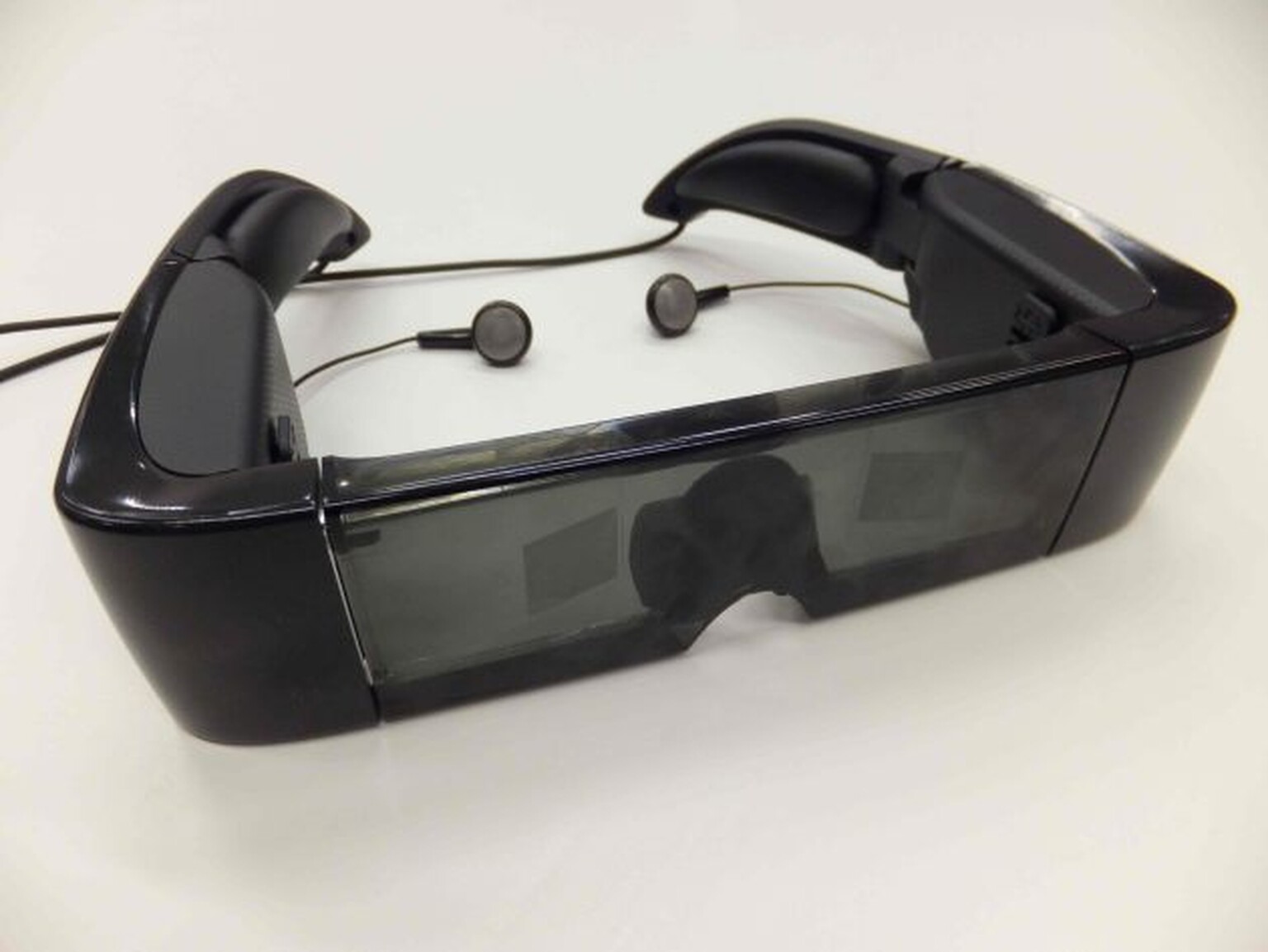 Epson Moverio BT-100 review: Android glasses anyone?
