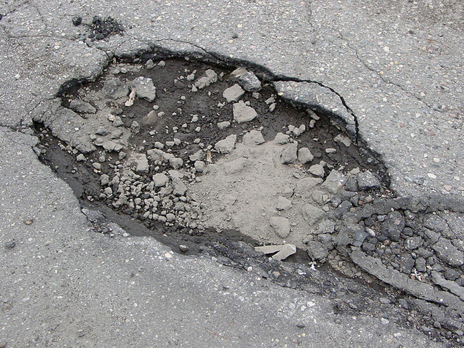 Glorious sun causes M25 to melt, forces closure