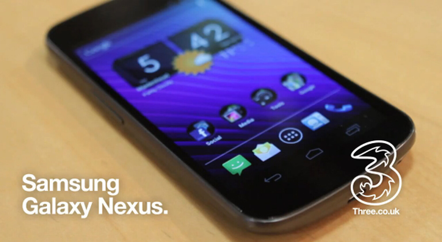 Samsung Galaxy Nexus appears on Three pre-order page and in a hands-on video