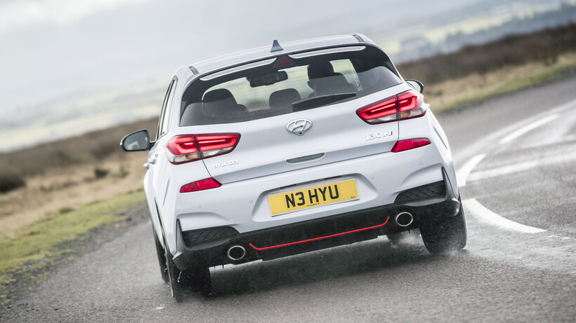 Hyundai i30 N Performance slide in the wet (oooh, matron)