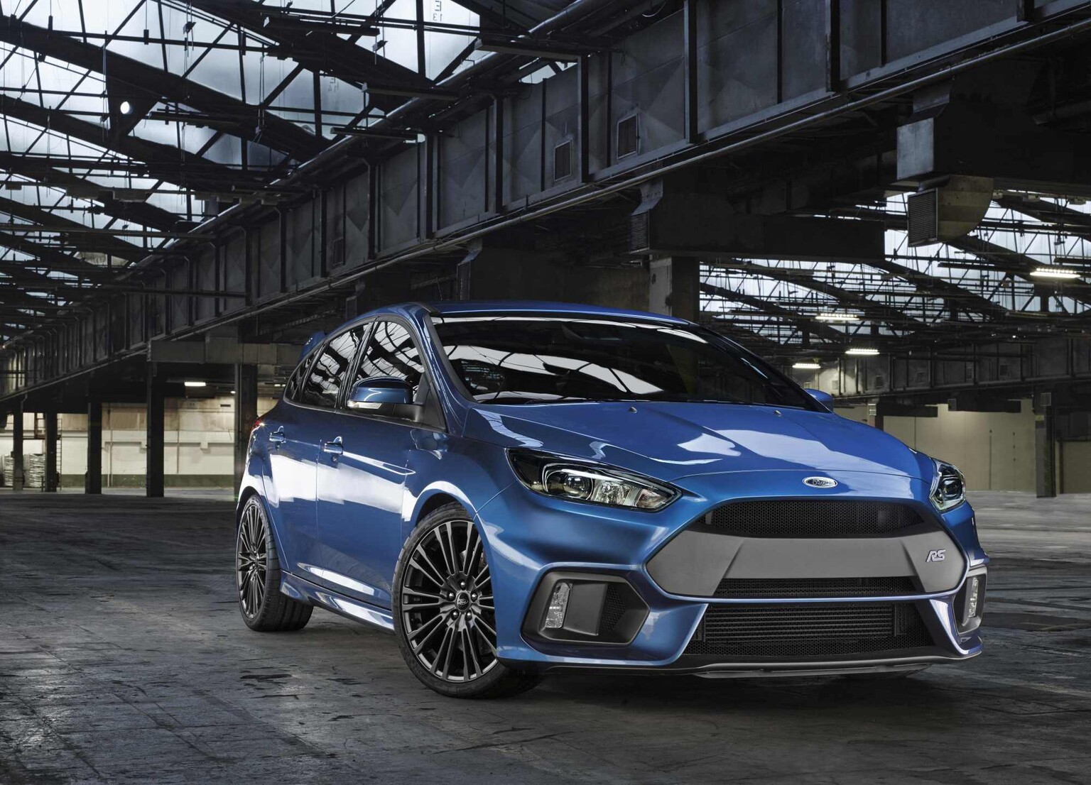 New Ford Focus RS promises monster 318bhp and all-wheel-drive
