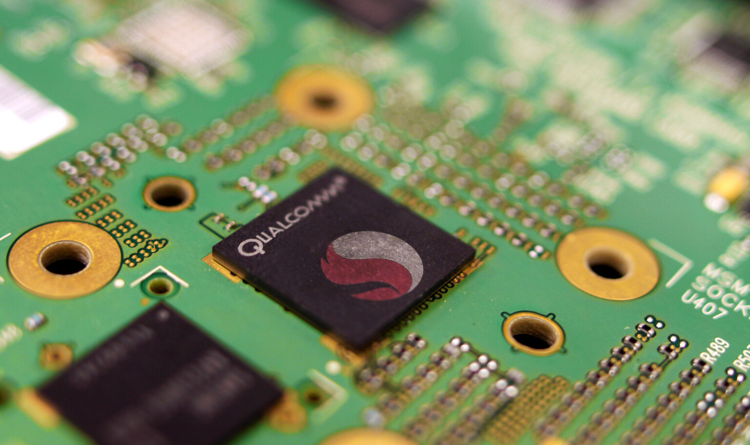 Snapdragon 810 back on track after heating issues solved?