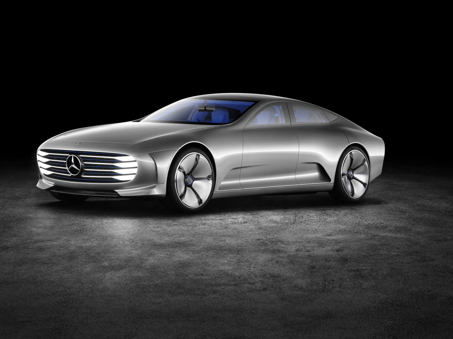 Transforming Mercedes Concept IAA is slippery like an eel