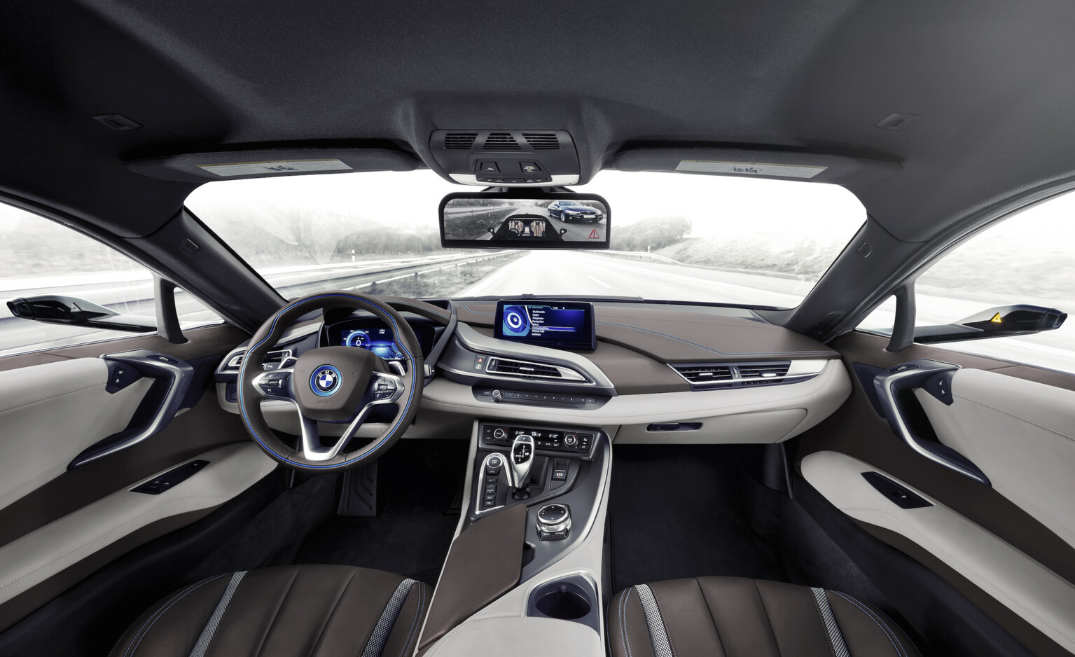BMW i8 Mirrorless brings wing mirrors up to date