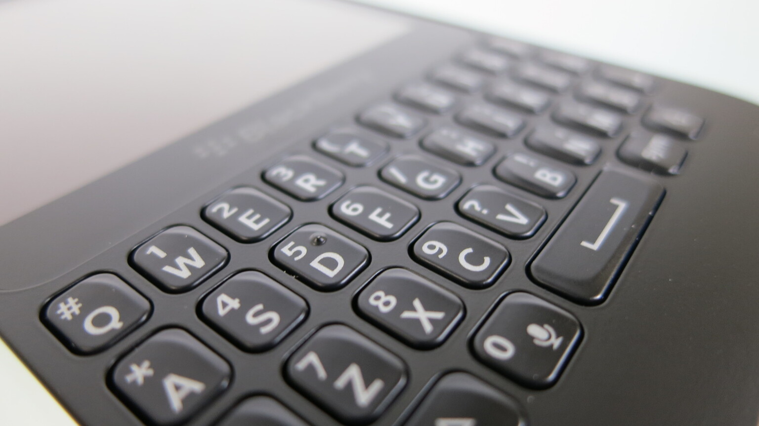 BlackBerry Q5 Review: In Depth