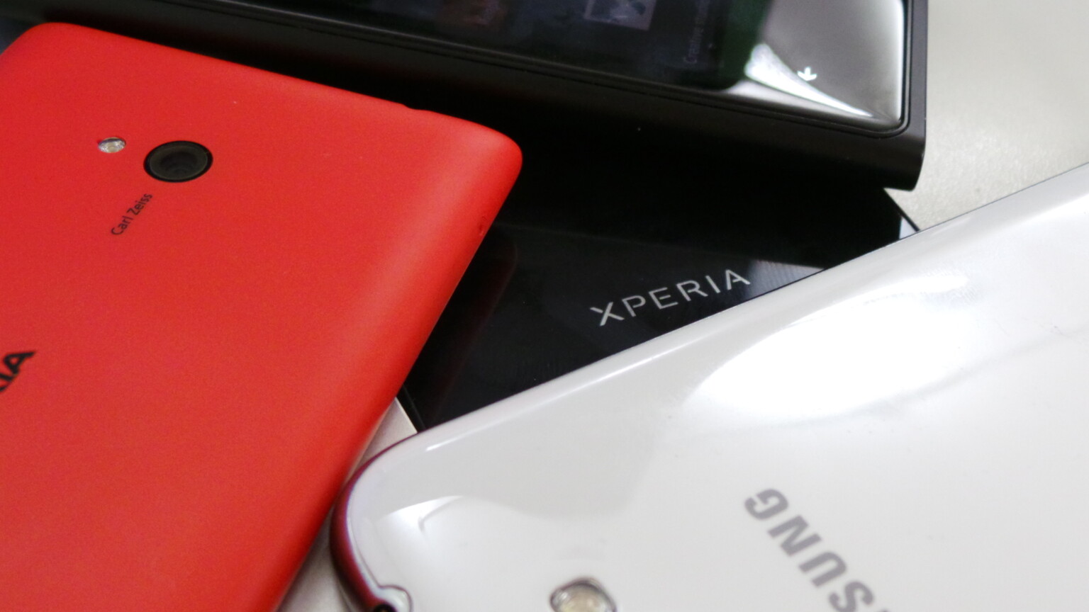 Nokia Lumia 720 low-light shootout