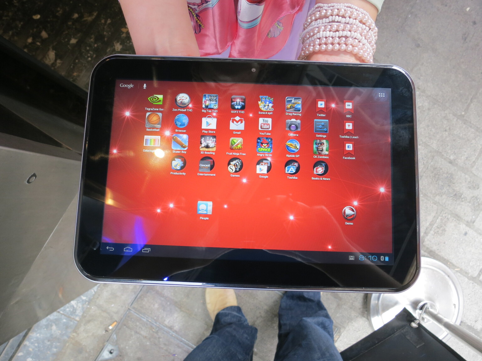 Toshiba AT300 ICS tablet hands-on photos