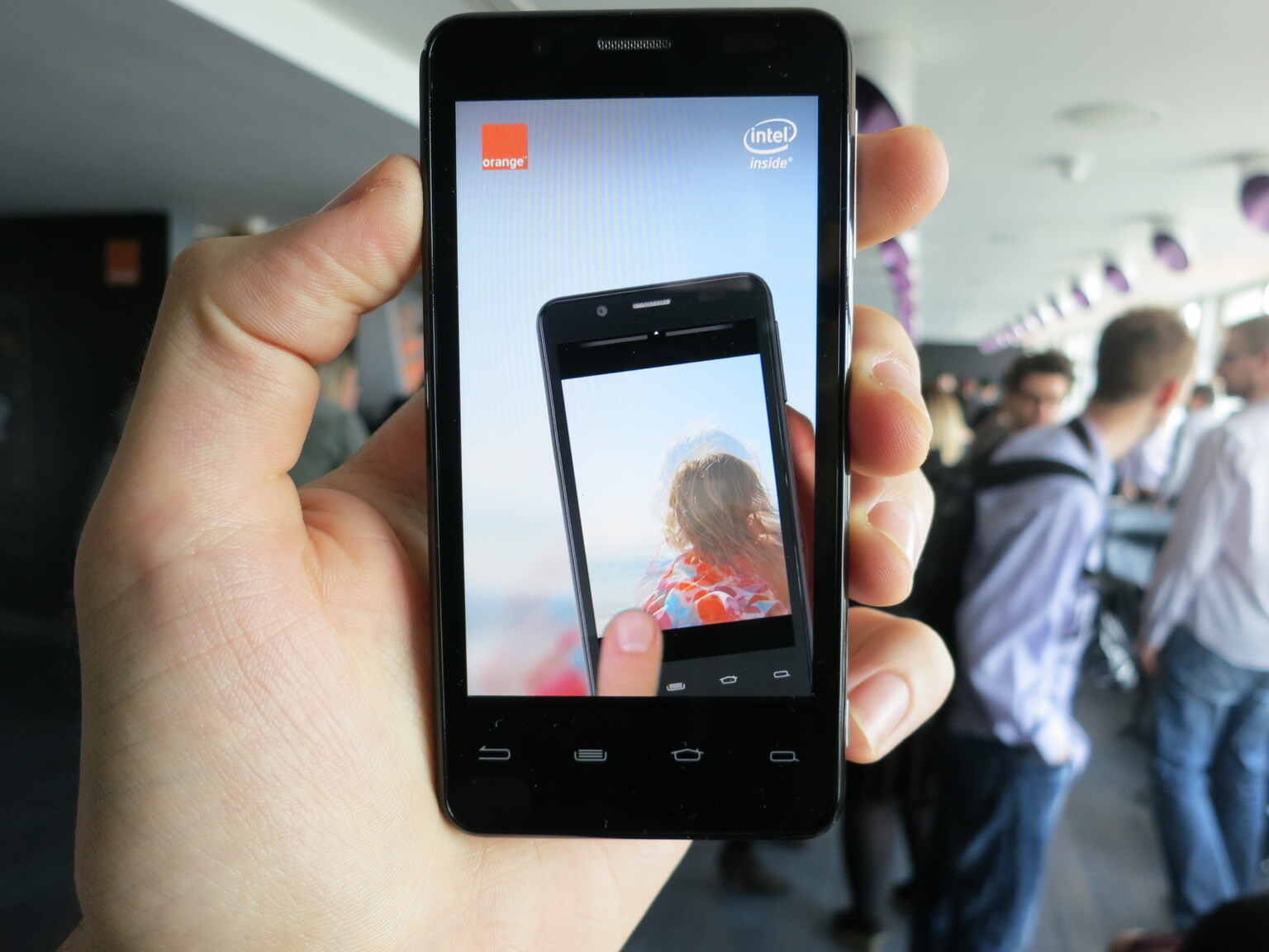Intel-powered Orange San Diego confirmed: hands-on photos