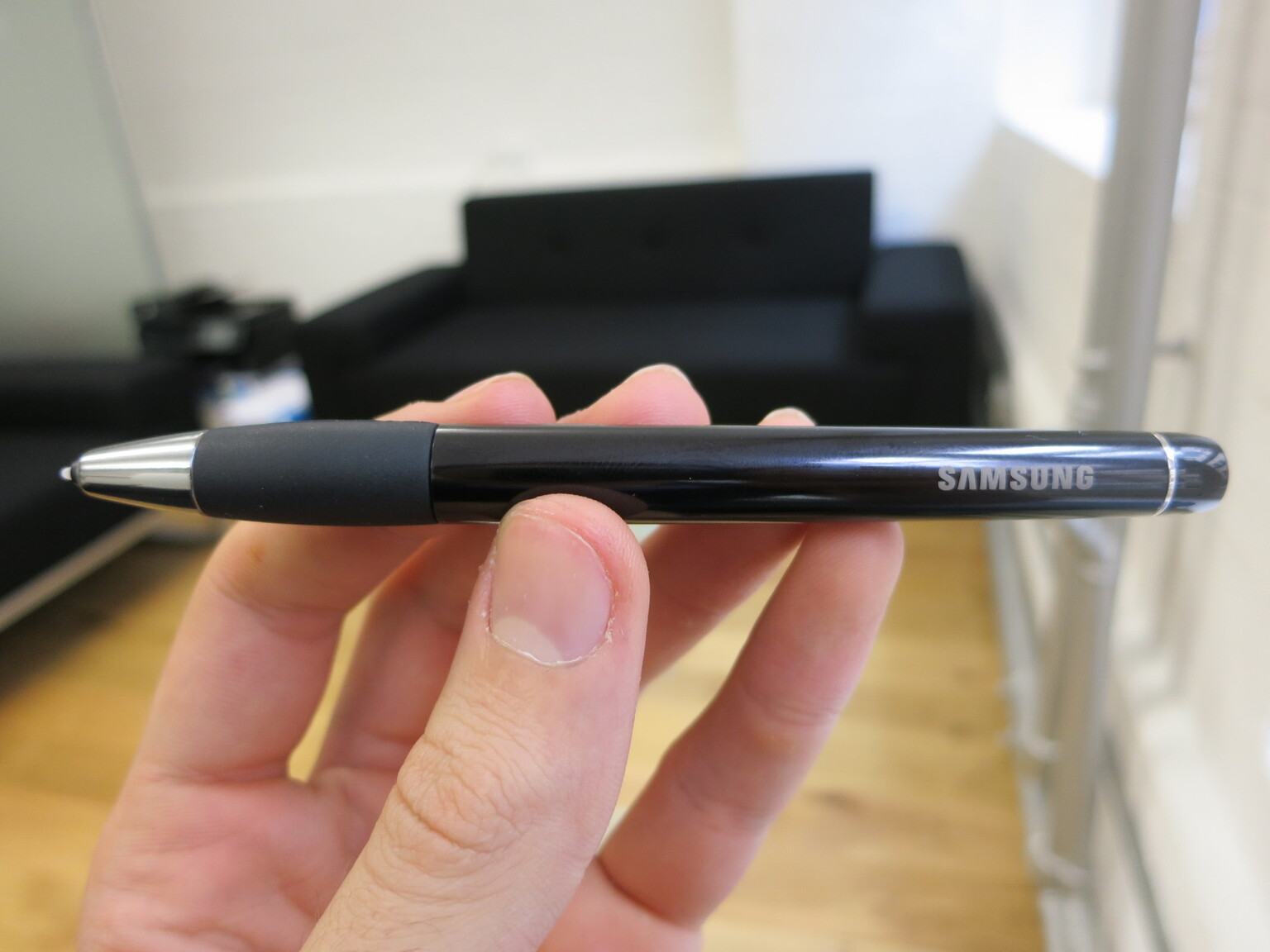 Samsung Galaxy Note S-Pen Holder: Hands on video