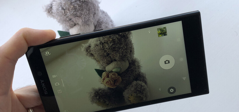 Sony Xperia L2 camera review