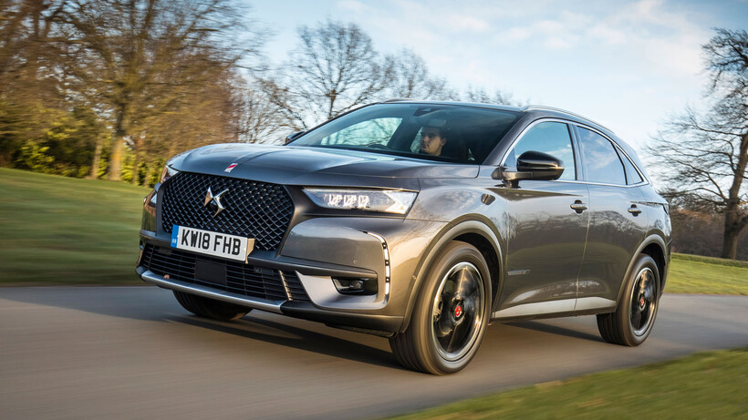 DS 7 Crossback from the front