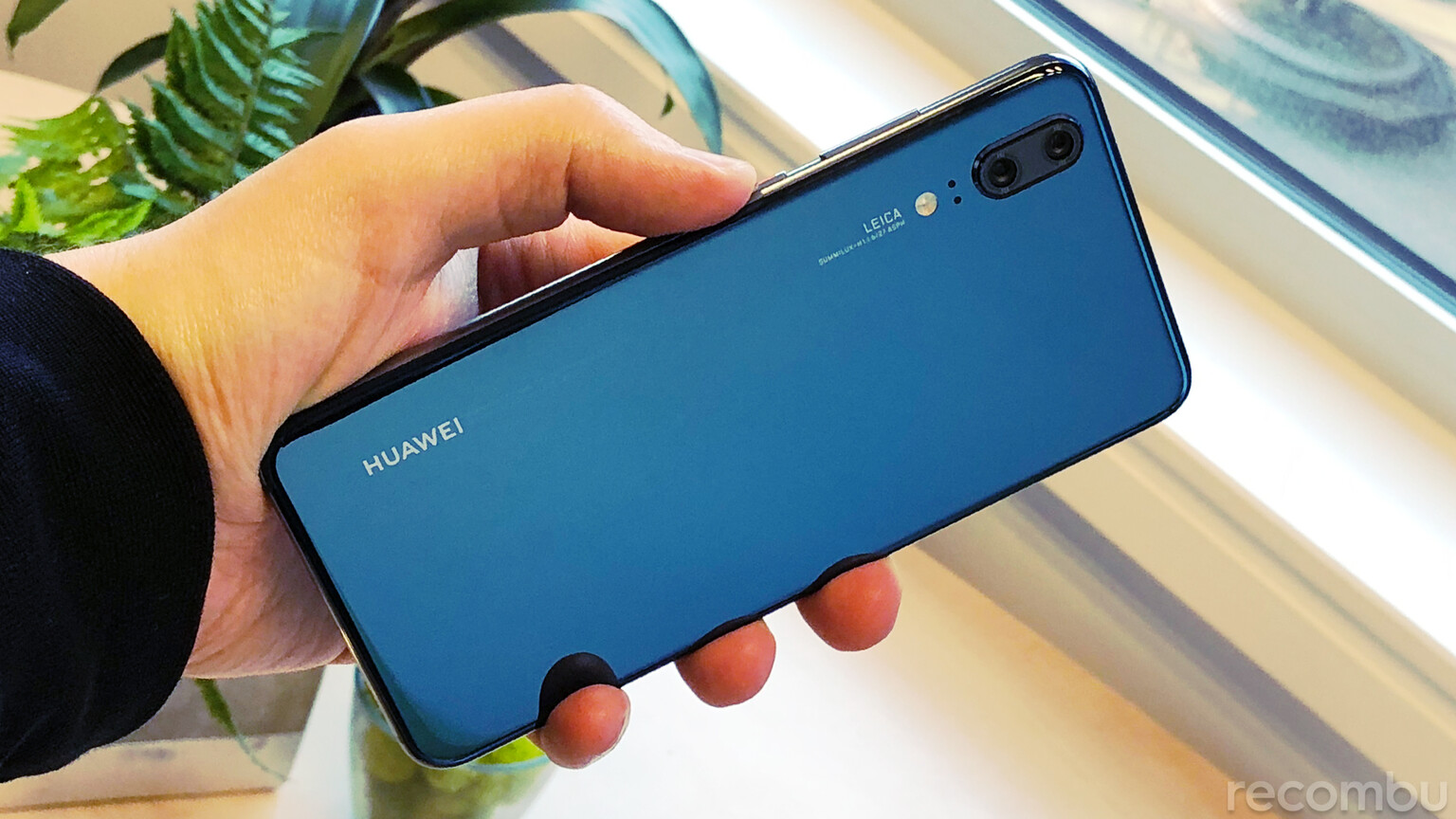 Huawei P20 Hands-on: Going Glass