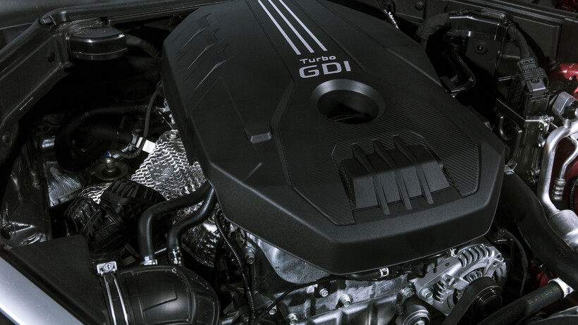 Kia Stinger T-GDi engine bay