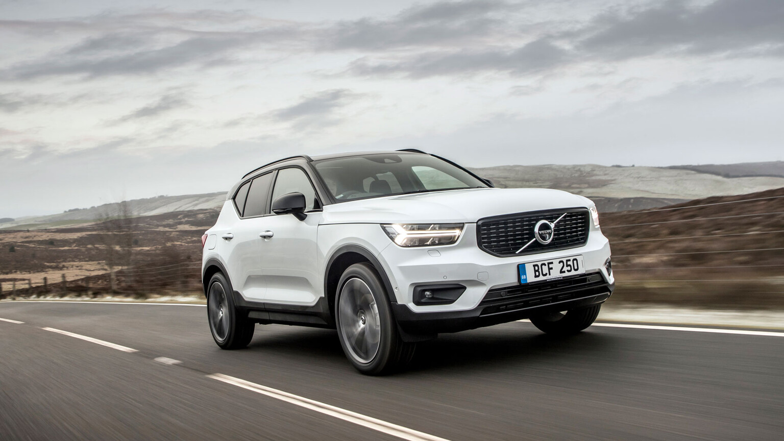 Volvo XC40 T5 and D4 review: First drive