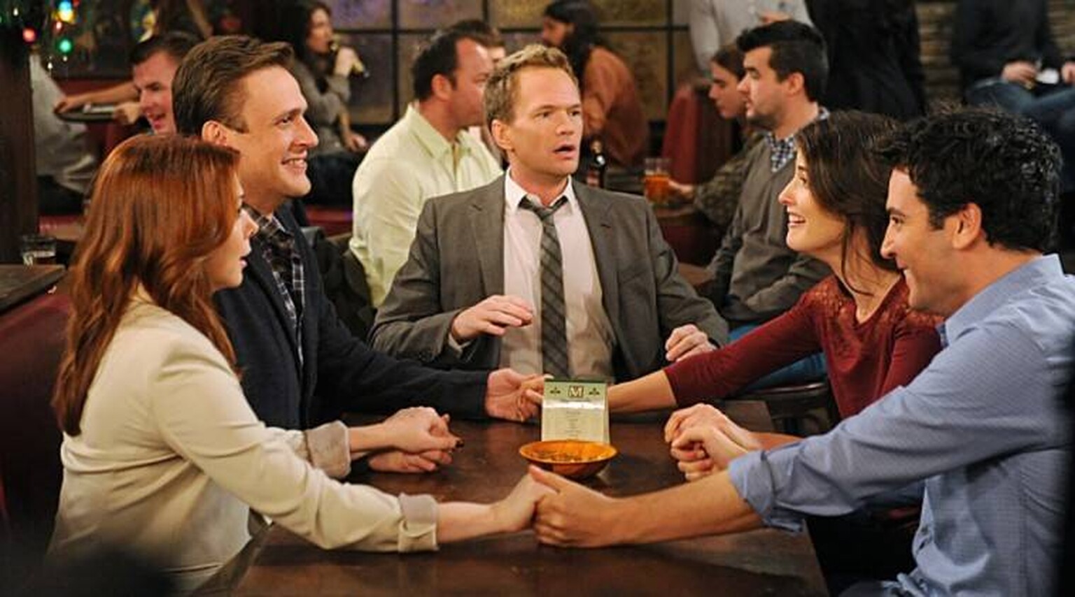 How I Met Your Father is now a real thing, starring Hilary Duff