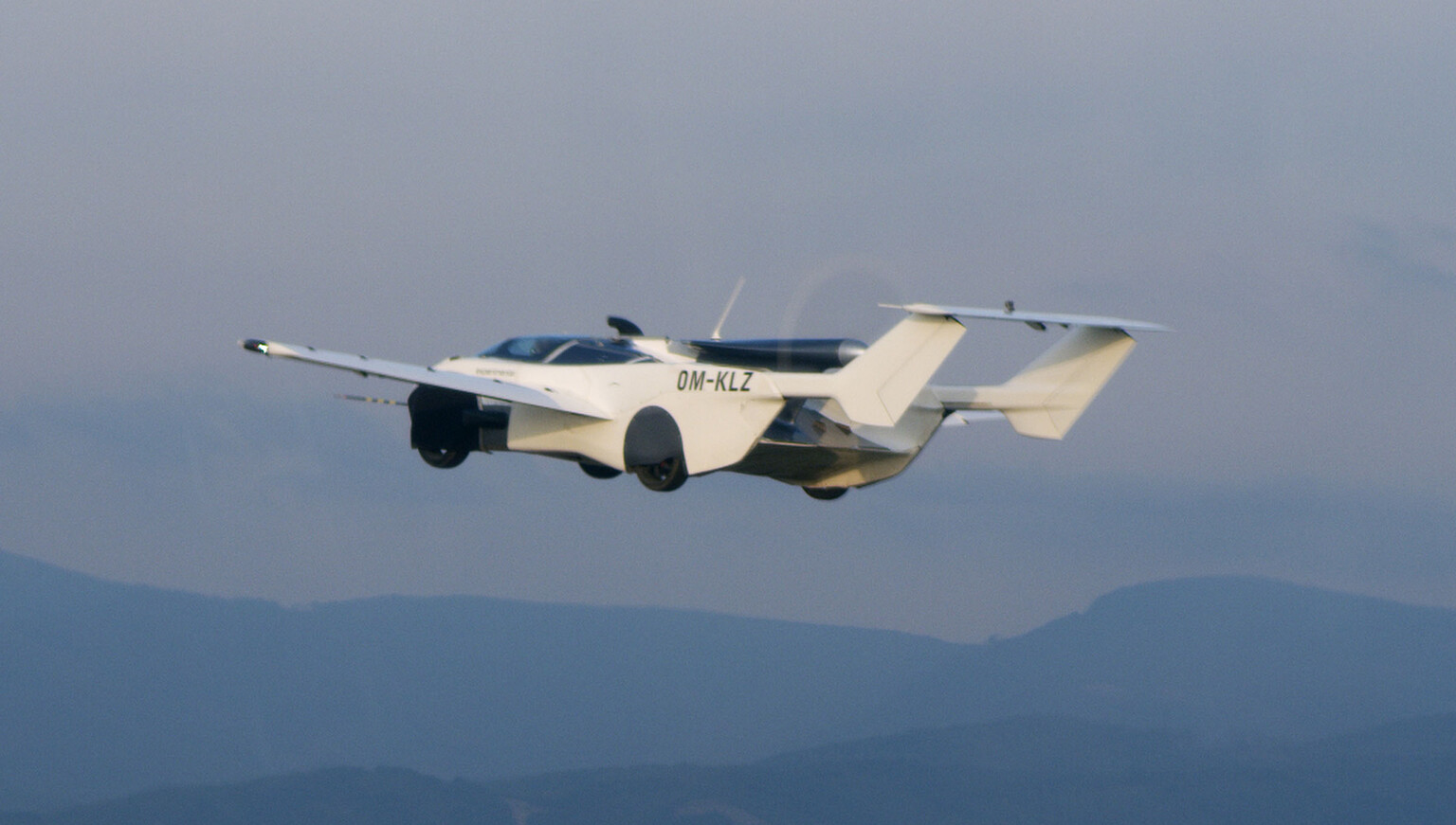 Flying car travels between international airports in a thrilling test flight