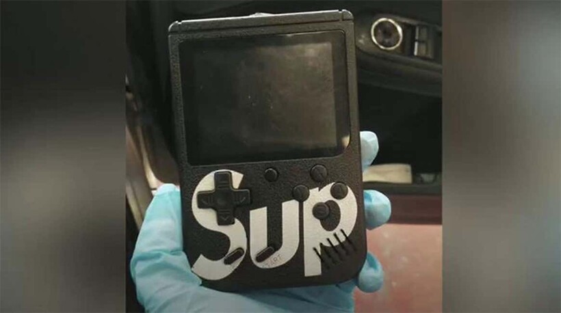 game boy car thieves