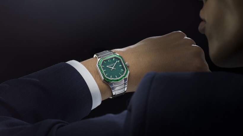 Gerald Charles Masterlink stone dial