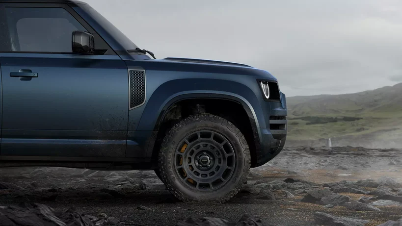 Land Rover Defender OCTA side view