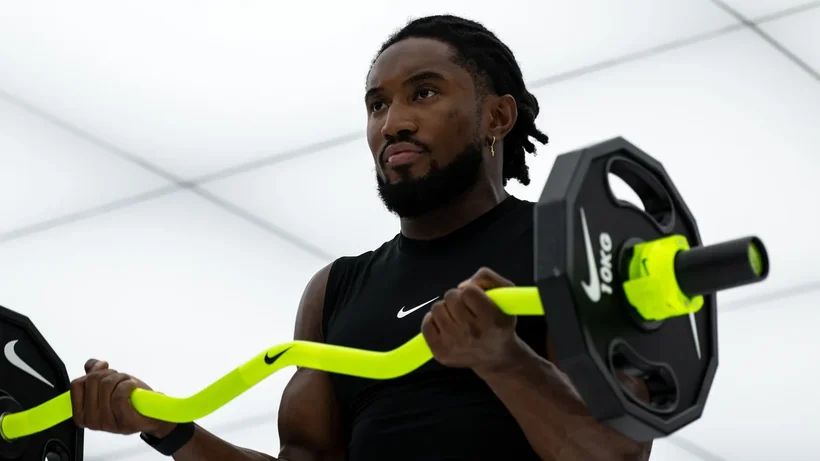 Nike Strength Volt in use