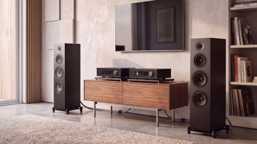 QUAD Elegan speakers