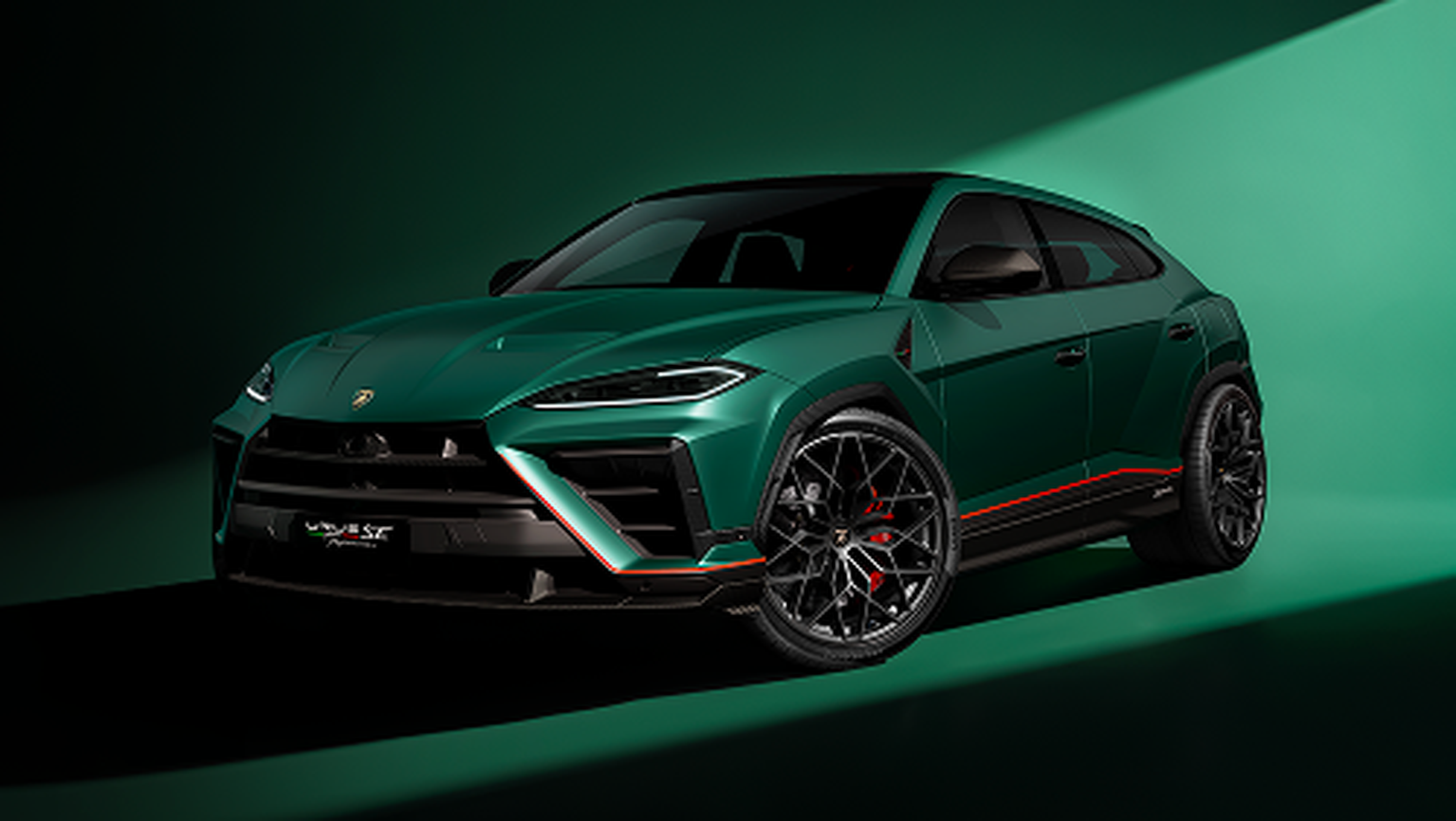 Lamborghini’s hottest Urus debuts next month