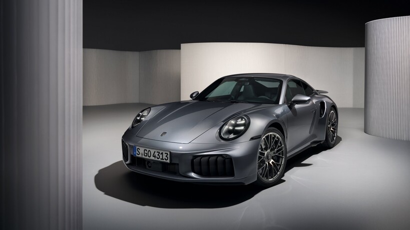 Porsche 911 rendered image