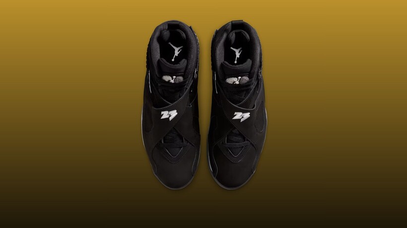 Nike Air Jordan 8 Chrome sneakers