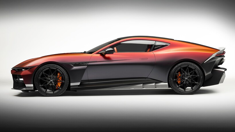 Aston Martin Valen front-engined V12 supercar with dramatic carbon-fibre bodywork