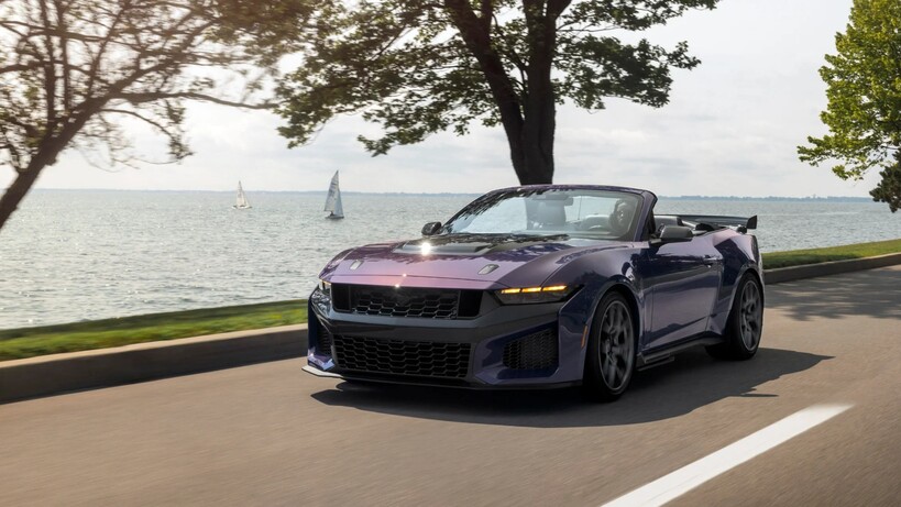 Ford Mustang Dark Horse SC Convertible with folding roof and high-performance exterior styling