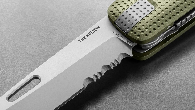 The James Brand Helton multi-tool with olive aluminium handle, folding blade, scissors and screwdriver tools