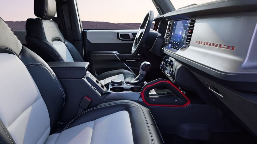 Ford Bronco off-road SUV representing the reported Bronco-based pickup planned for 2030