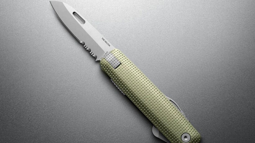 The James Brand Helton multi-tool with olive aluminium handle, folding blade, scissors and screwdriver tools
