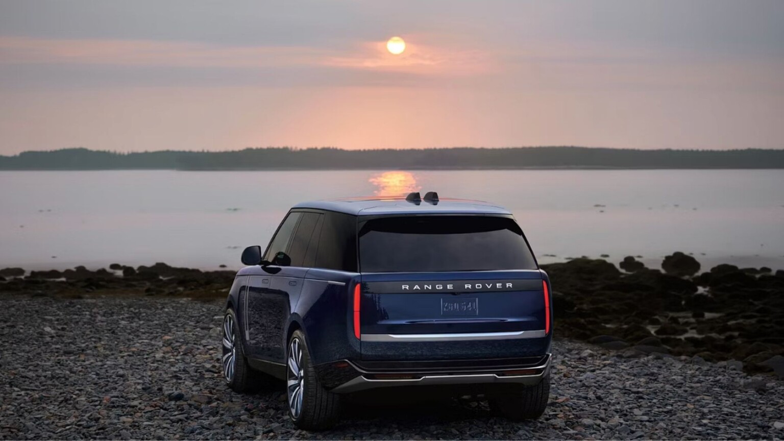 Range Rover celebrates 250 years of American independence with a trio of bespoke SUVs