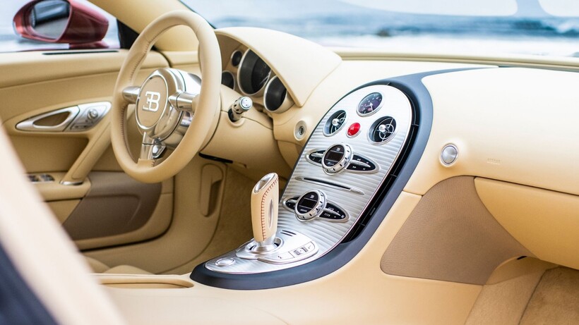 Restored Bugatti Veyron in Rouge Rembrandt and Petrol Blue through the La Maison Pur Sang programme