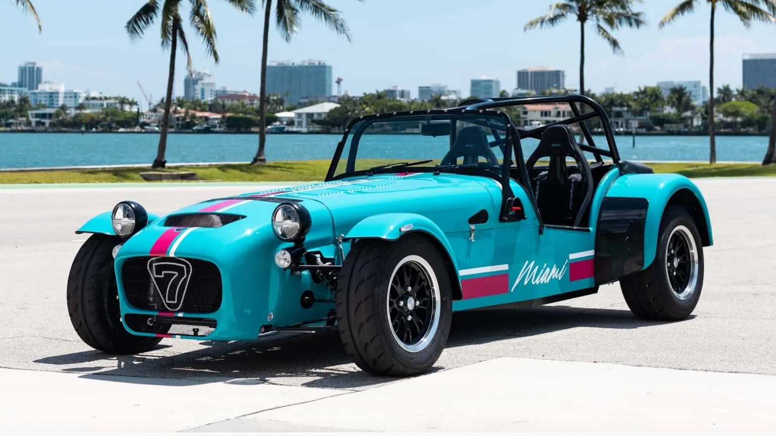 New Caterham Seven screams Miami with exclusive 12-piece run